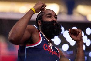 全能控场！哈登打满首节 5中2得到8分1板4助1断