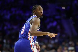 加内特：马克西也想加入赛季初MVP讨论行列了