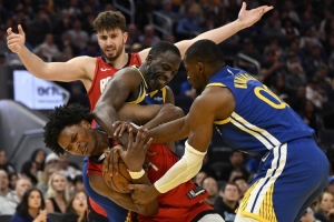 追梦：我说争冠球队没提提到火箭 因为阿门打控卫时他没篮儿