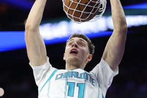 未来可期！34号秀卡尔克布伦纳9中8拿到17分7板1断3帽