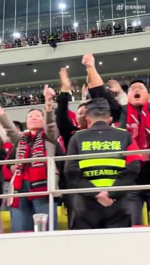 蓉城球迷：和谁有仇你们输谁，我们要不要脸？蹇韬：输球又怎么样