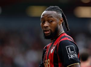 塞梅尼奥谈与曼联等队转会传闻：专注伯恩茅斯，未来之事顺其自然