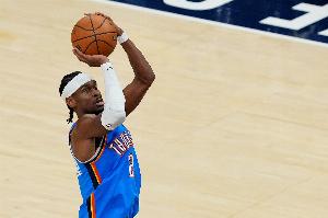 苏群：球迷给SGA贴上了要饭的标签 就无法欣赏他扎实的基本功