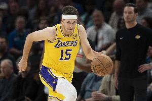 已经连续2场！雷迪克：里夫斯明日能否出战老鹰尚未确定